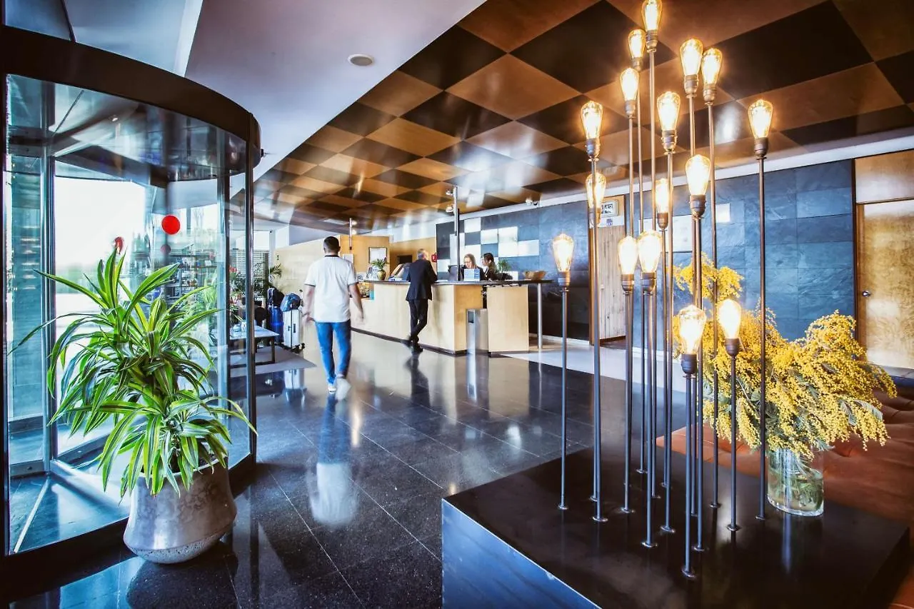 Best Western Plus Hotel Alfa Aeropuerto El Prat de Llobregat
